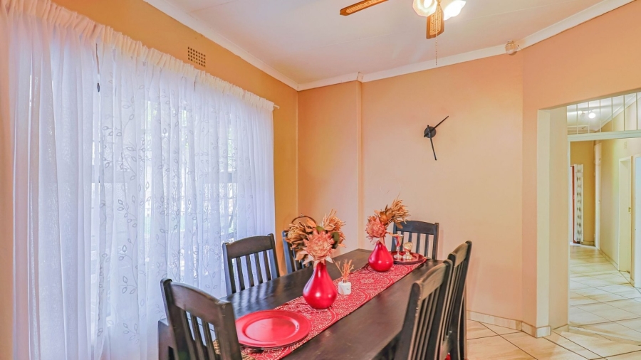 4 Bedroom Property for Sale in Safari Gardens North West